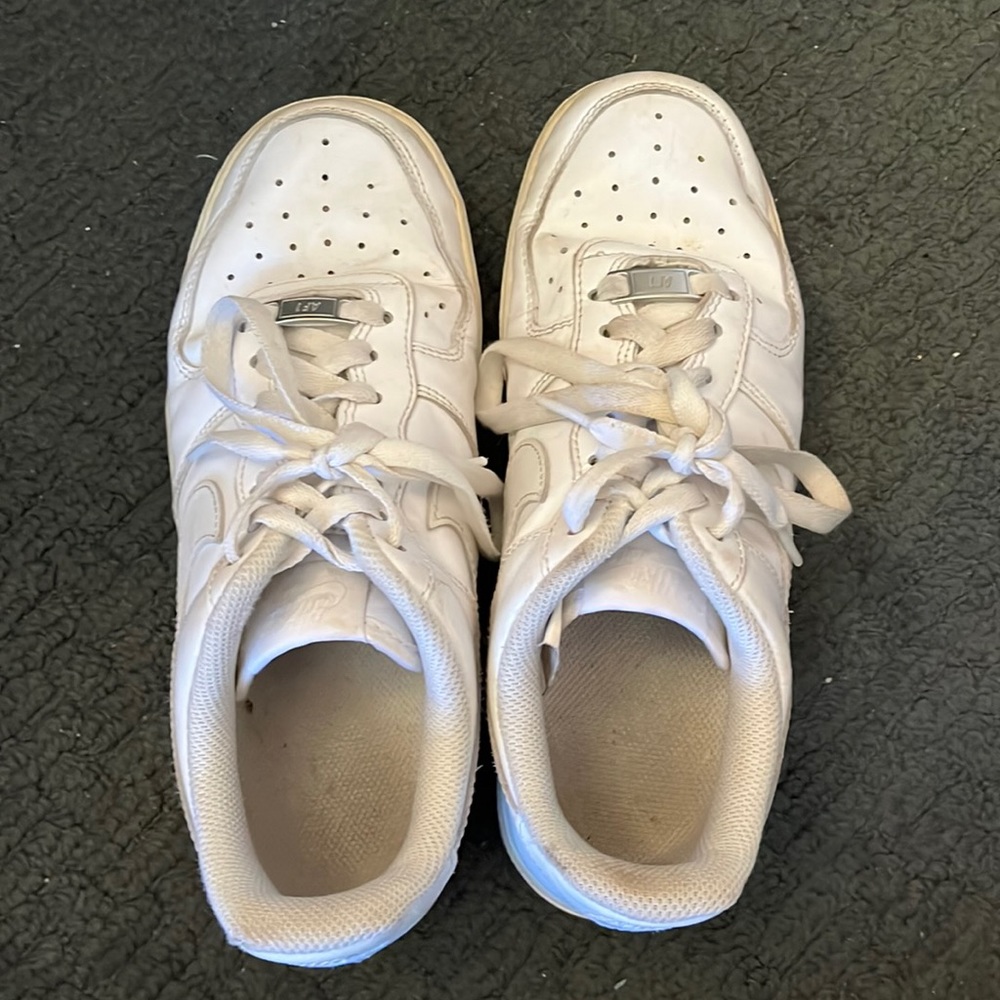 Used Nike Airforce Ones
